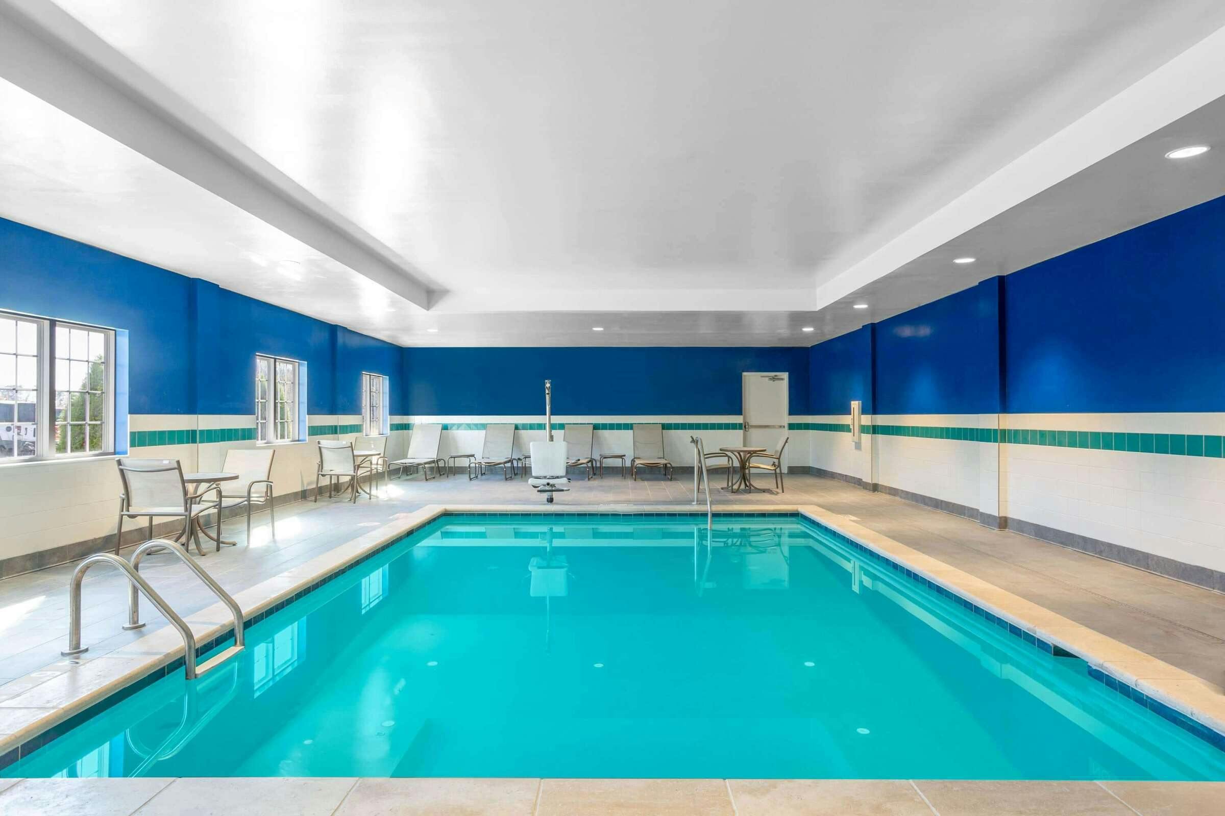 Hotel Microtel Inn & Suites by Wyndham South Hill photo 4