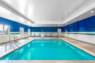 Hotel Microtel Inn & Suites by Wyndham South Hill photo 4