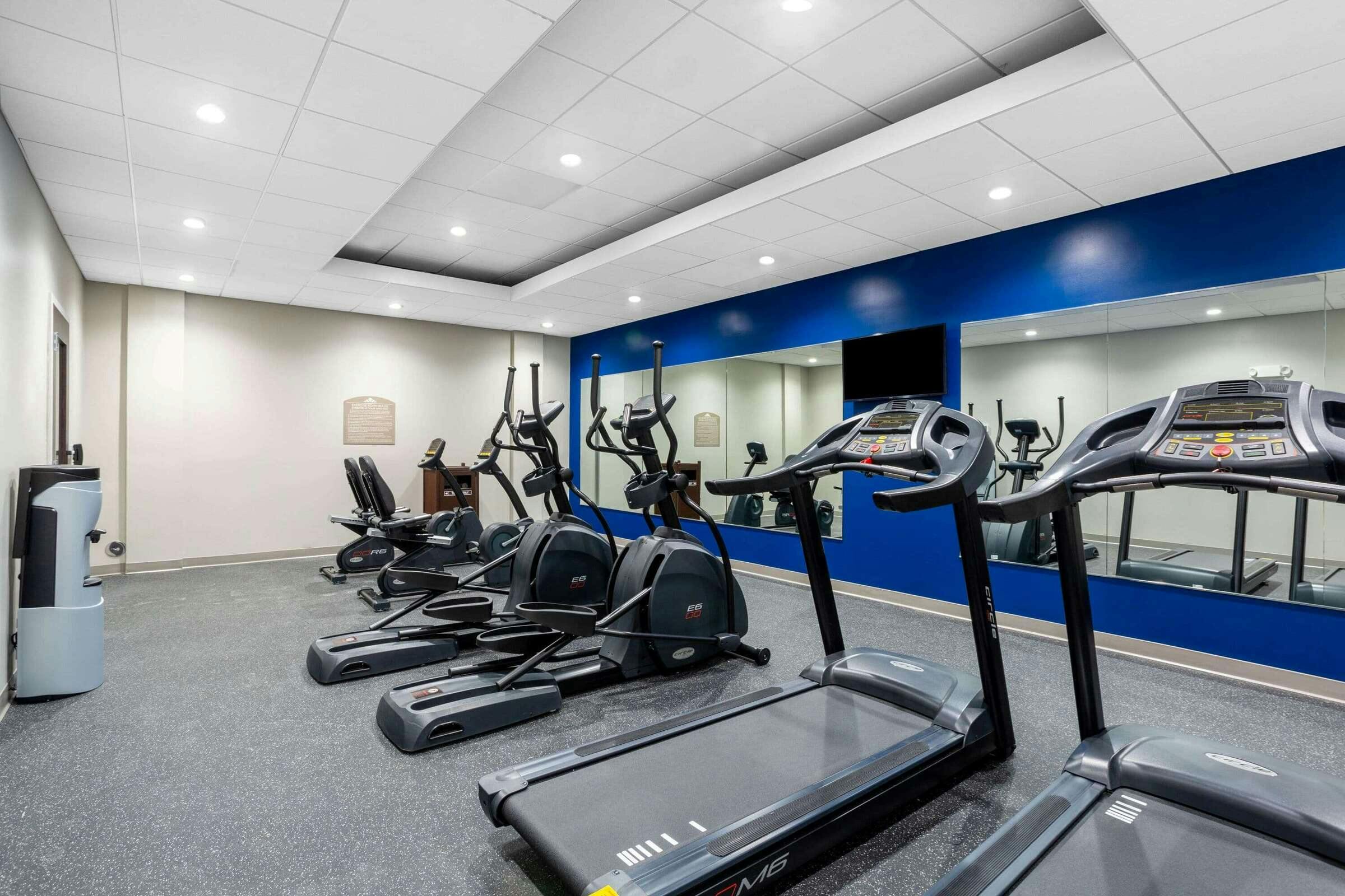 Hotel Microtel Inn & Suites by Wyndham South Hill photo 5