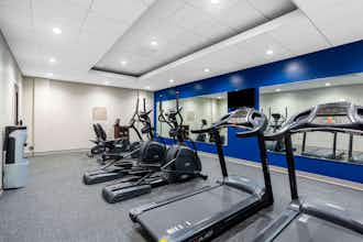 Hotel Microtel Inn & Suites by Wyndham South Hill photo 5