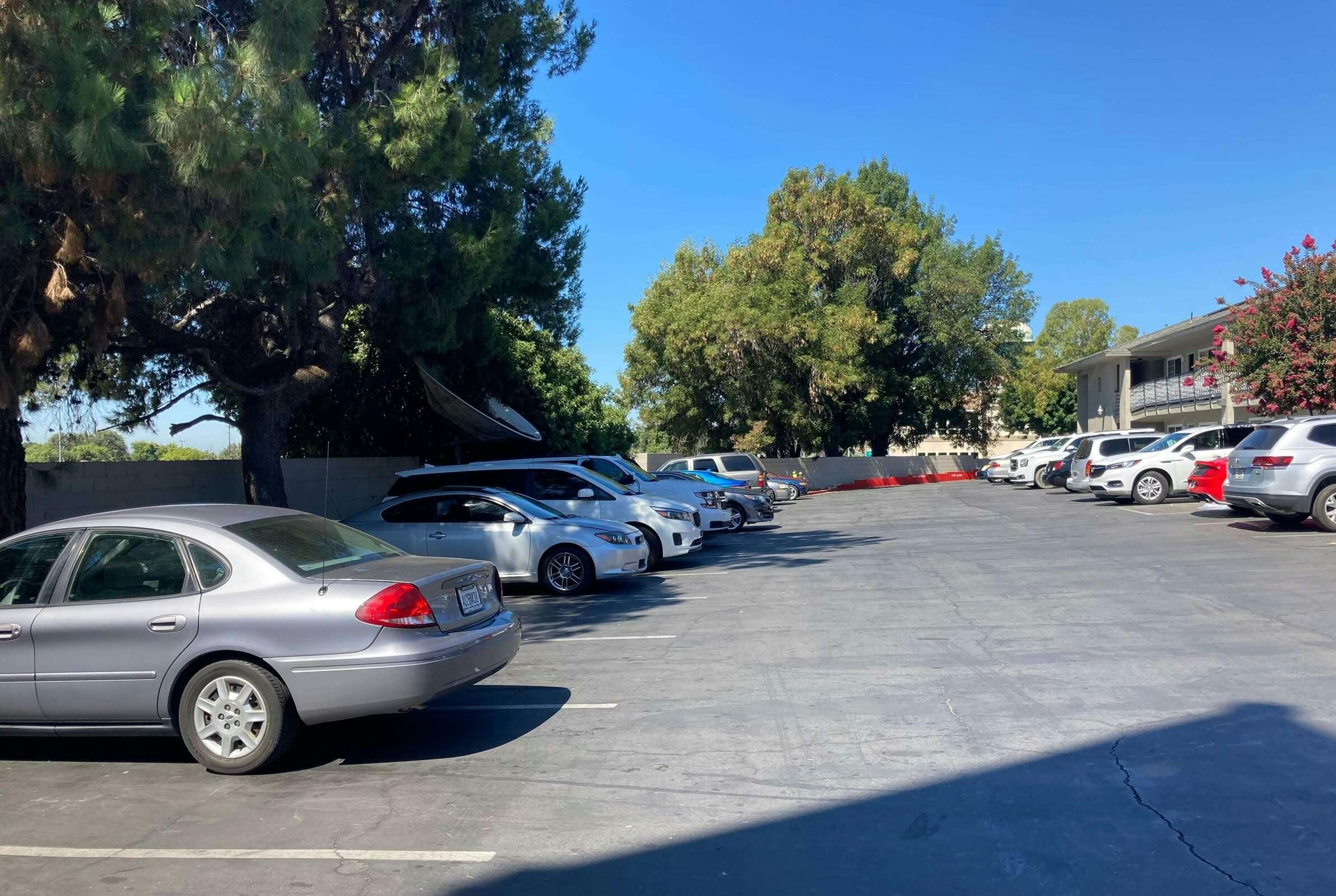 Hotel Travelodge by Wyndham Fairplex Pomona photo 2