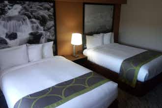Hotel Super 8 Lynnwood photo 2