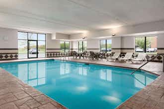 Hotel Wingate by Wyndham Cincinnati/Blue Ash photo 3