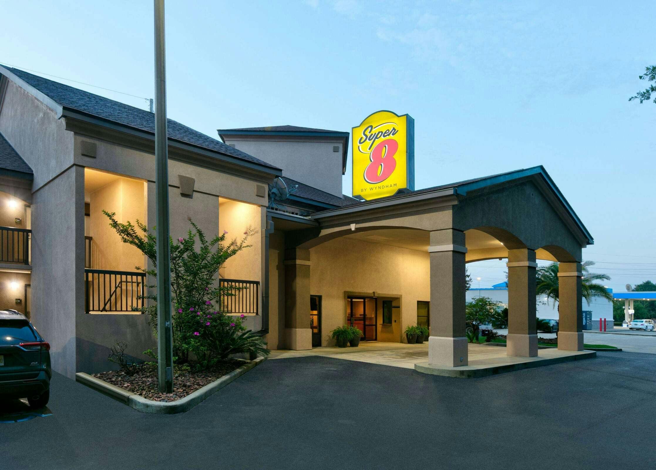 Hotel Super 8 Diberville Biloxi Area photo 2