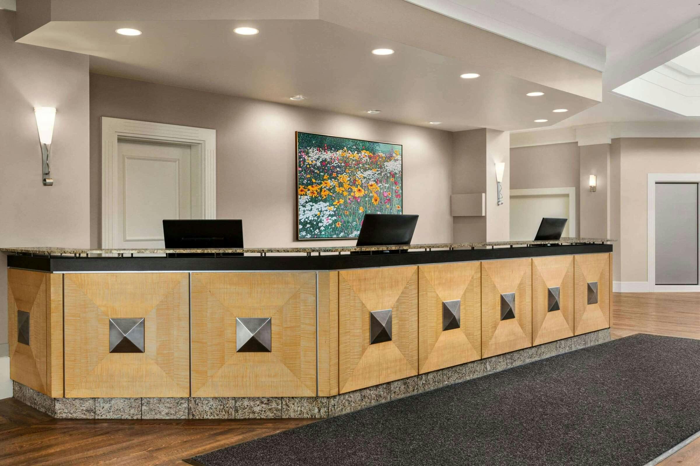 Hotel Royal Hotel Calgary, Trademark Collection by Wyndham photo 1