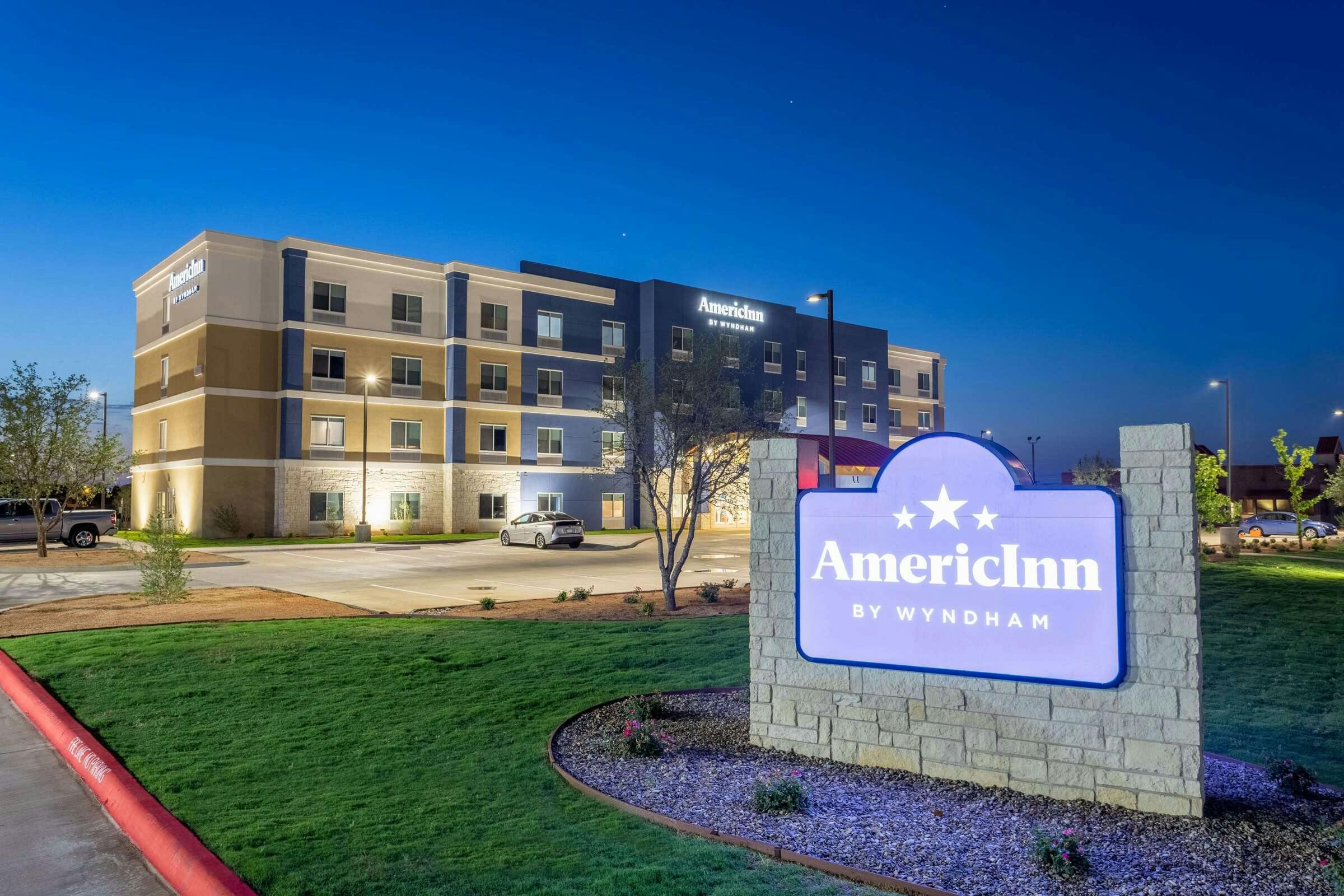 Hotel AmericInn San Angelo photo 1