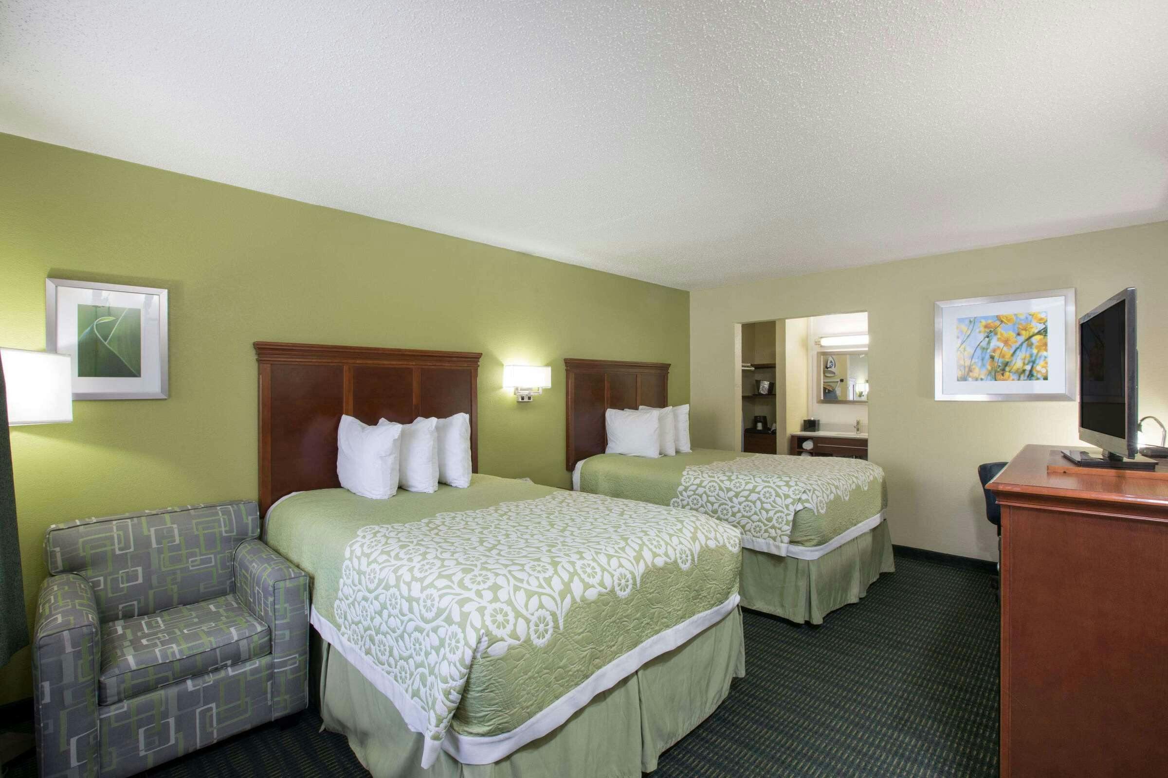 Hotel Days Inn and Suites Big Spring photo 4