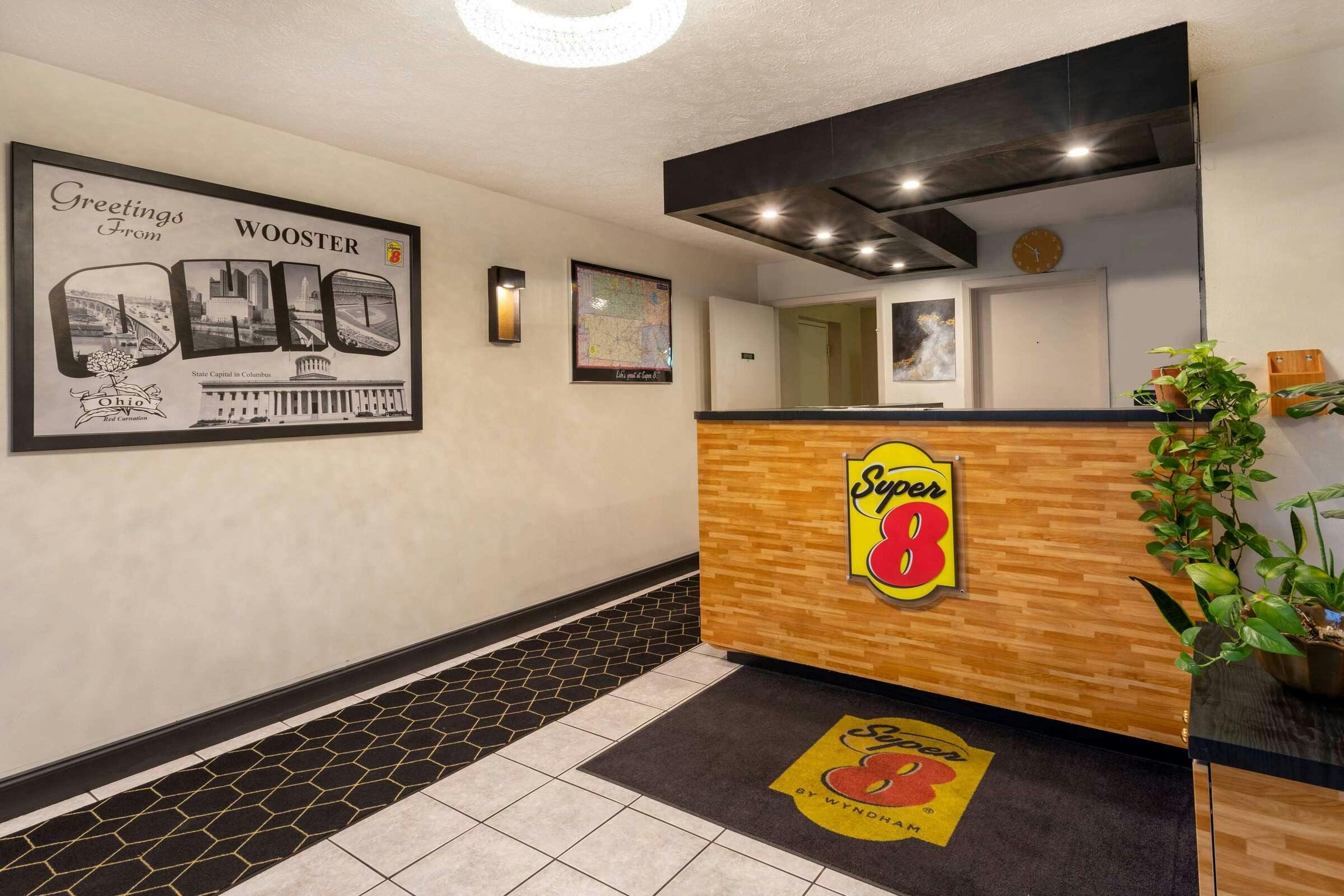 Hotel Super 8 Wooster OH photo 4