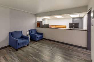 Hotel Baymont Laredo photo 3
