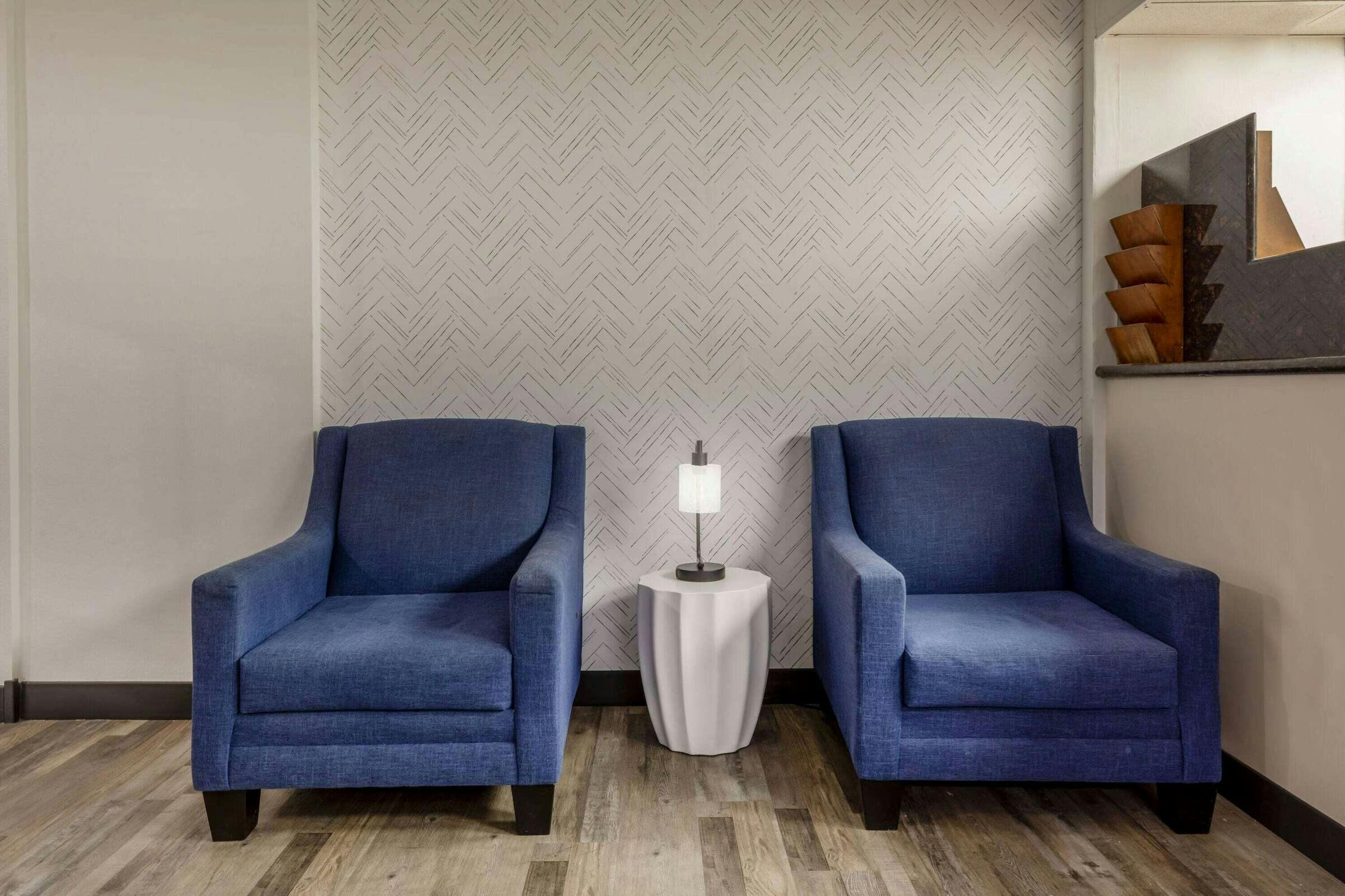 Hotel Baymont Laredo photo 5