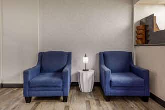 Hotel Baymont Laredo photo 5