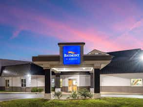 Hotel Baymont Indianapolis EastX photo 1