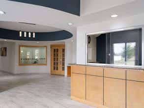 Hotel Baymont Indianapolis EastX photo 2