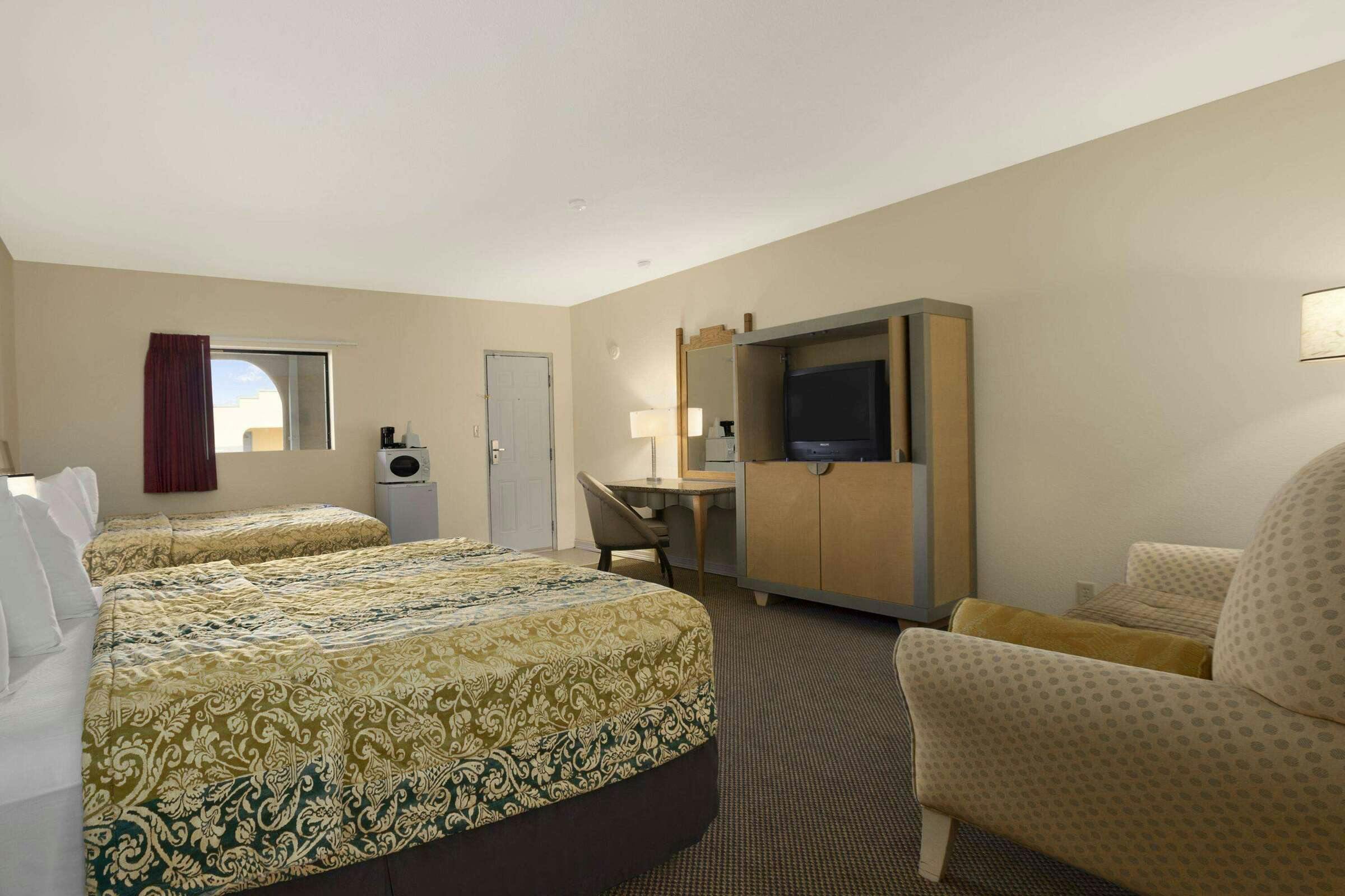 Hotel Travelodge Clovis photo 5