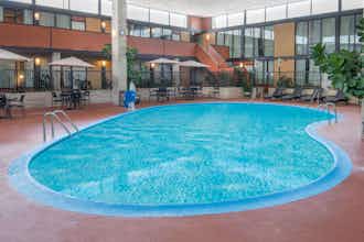 Hotel Wyndham Garden OKC Conf Ctr photo 2