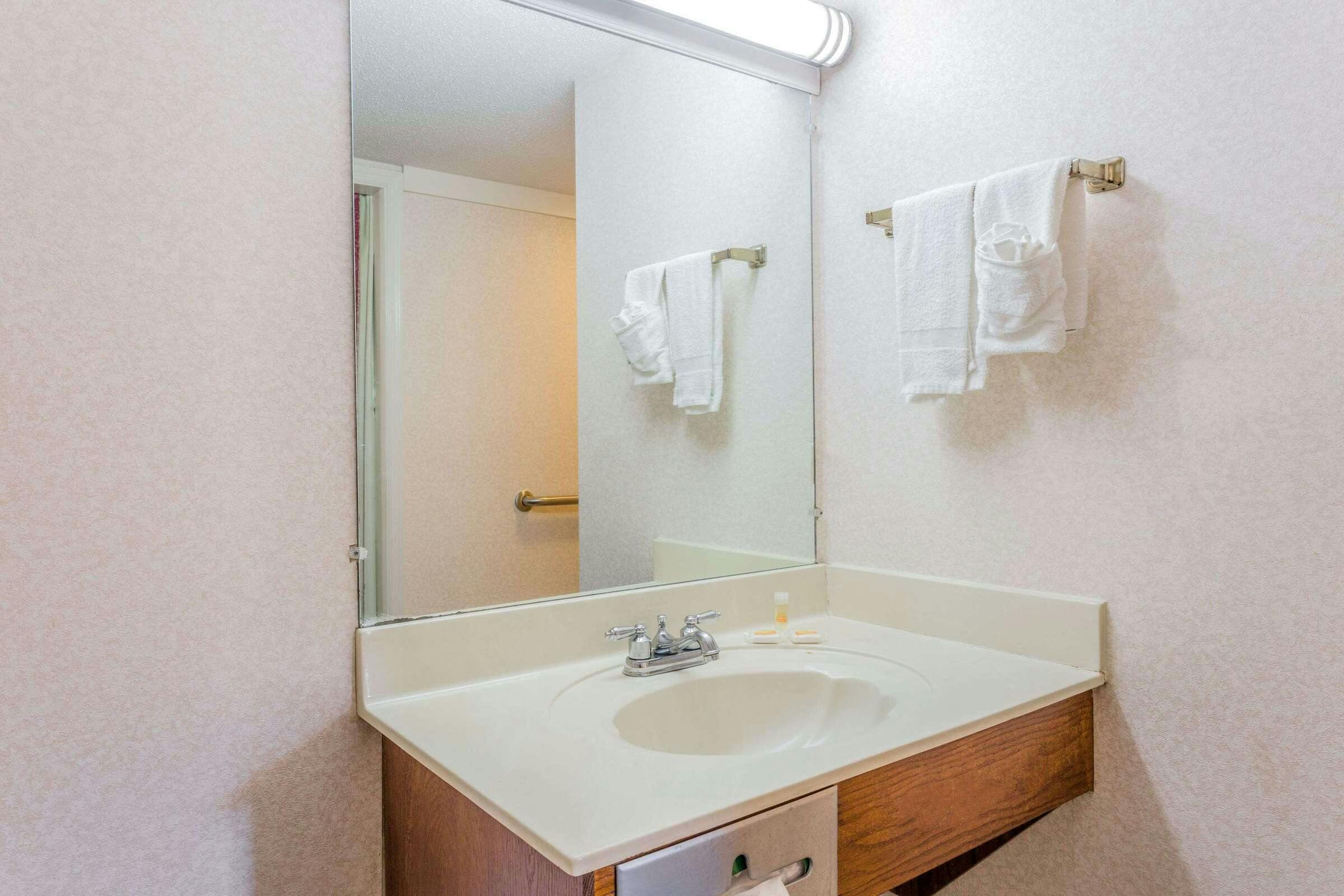 Hotel Days Inn Cornelia photo 4