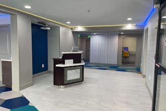 Hotel Microtel Athens photo 3
