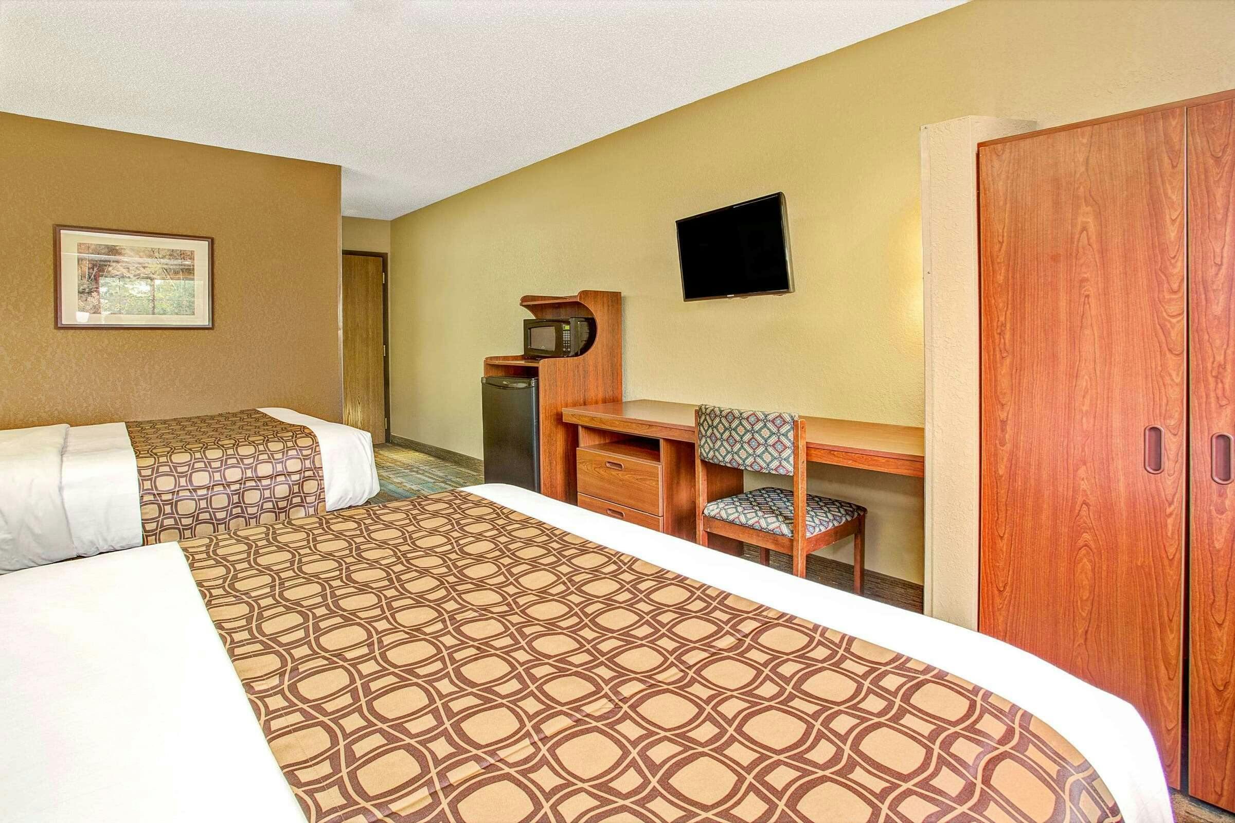 Hotel Microtel Inn & Suites by Wyndham Mason/Kings Island photo 3