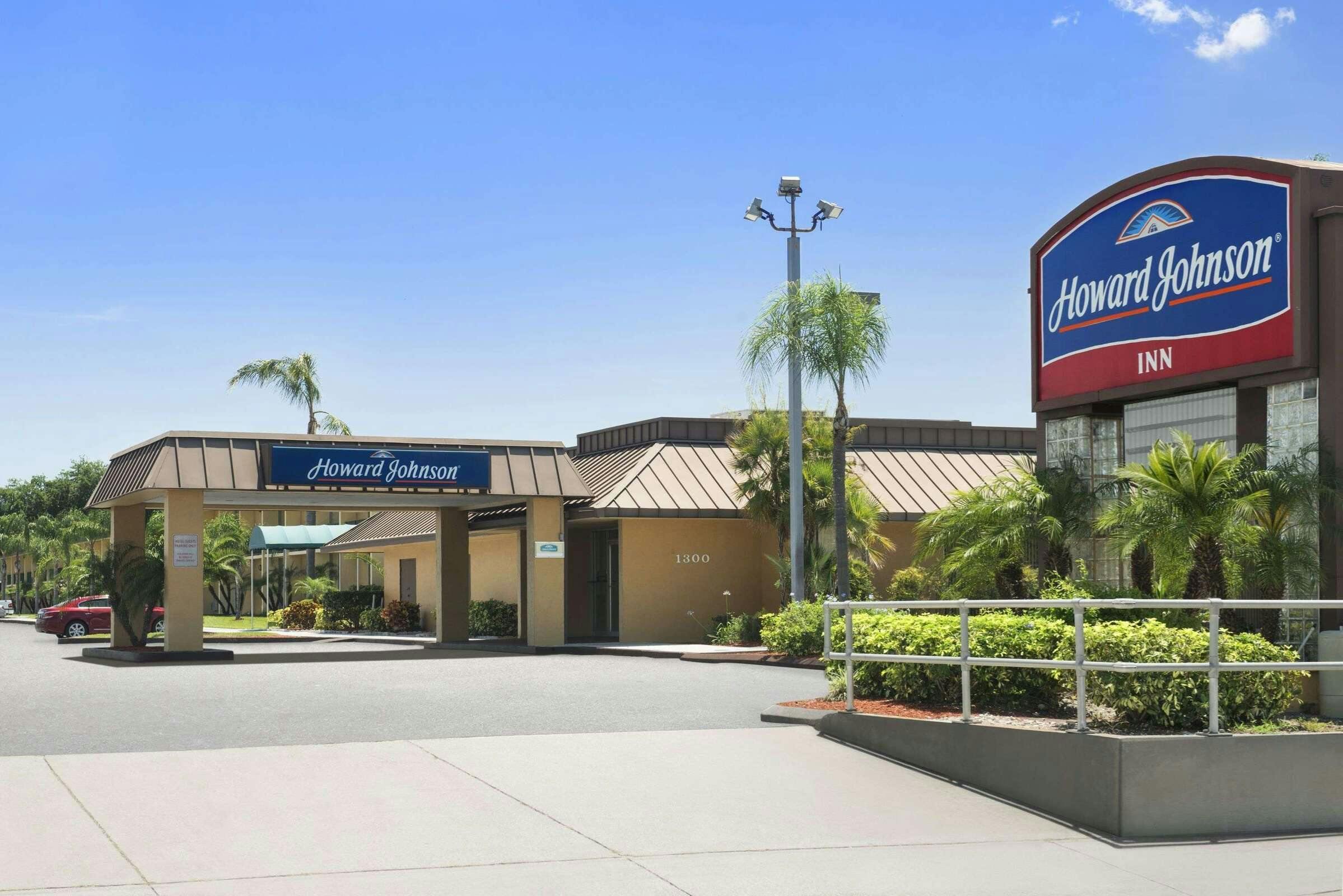 Howard Johnson Winter Haven FL