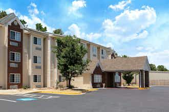 Hotel Microtel Inn & Suites by Wyndham Augusta Riverwatch photo 1