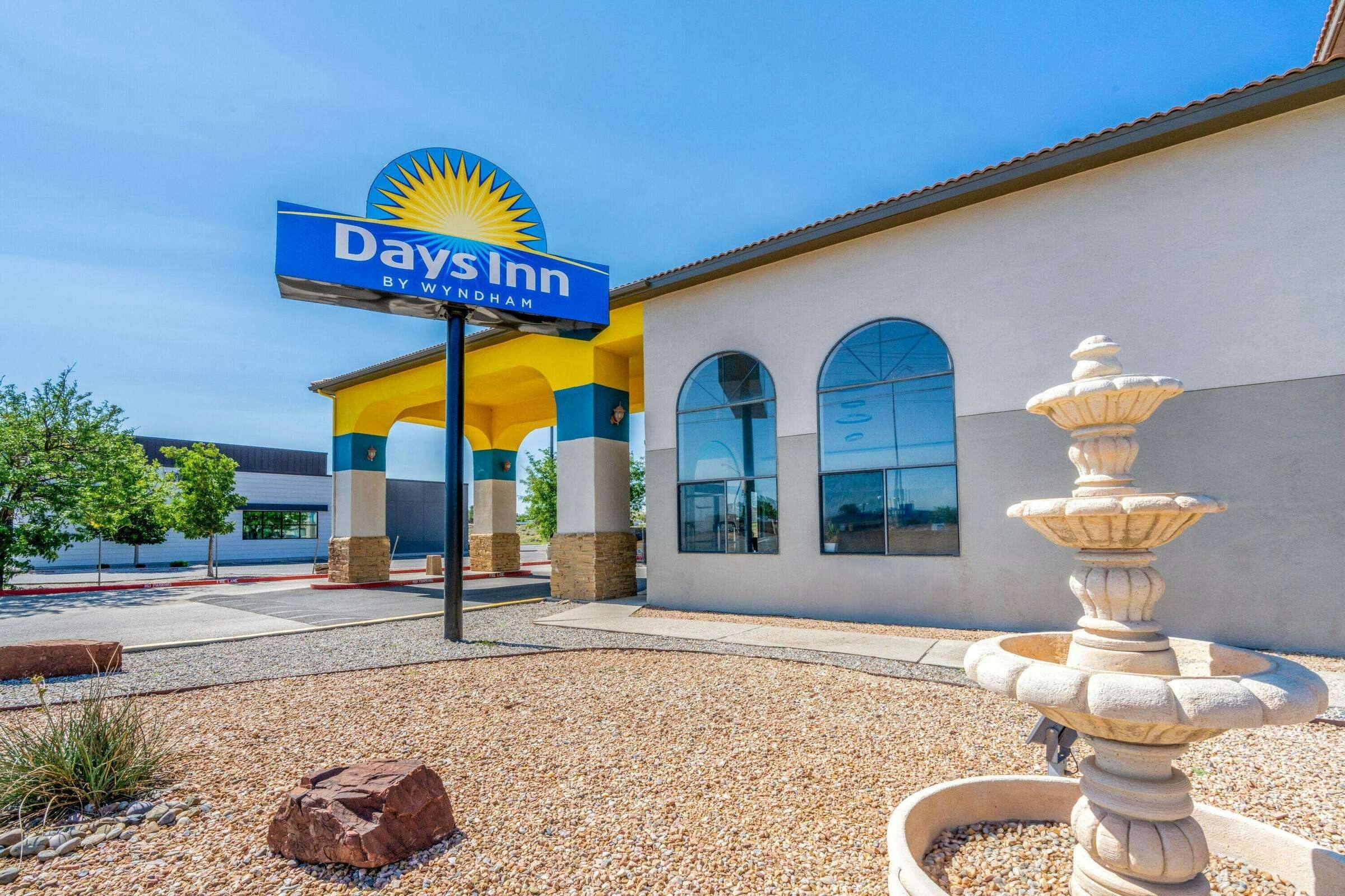 Hotel Days Inn by Wyndham Los Lunas photo 1