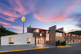 Hotel Super 8 Bridgeport photo 4