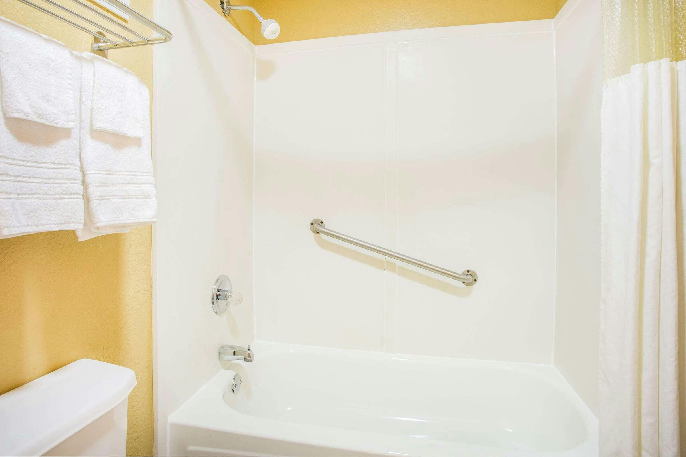 Hotel Days Inn Athens photo 4