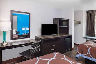 Hotel Super 8 Pensacola photo 3