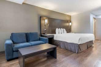 Hotel Super 8 Macleod Trail Calgary photo 3