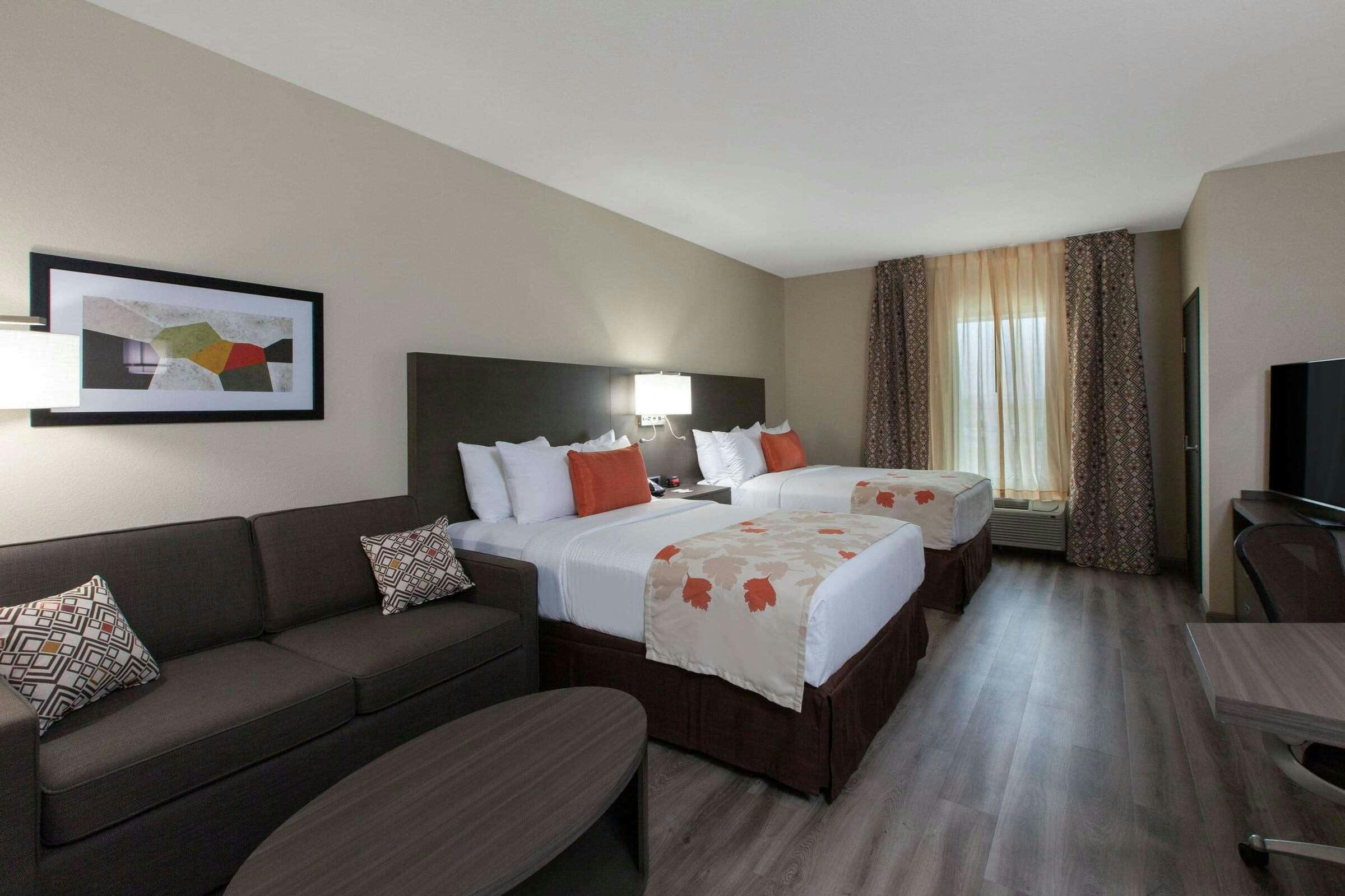 Hotel Hawthorn Extended Stay by Wyndham Odessa photo 2
