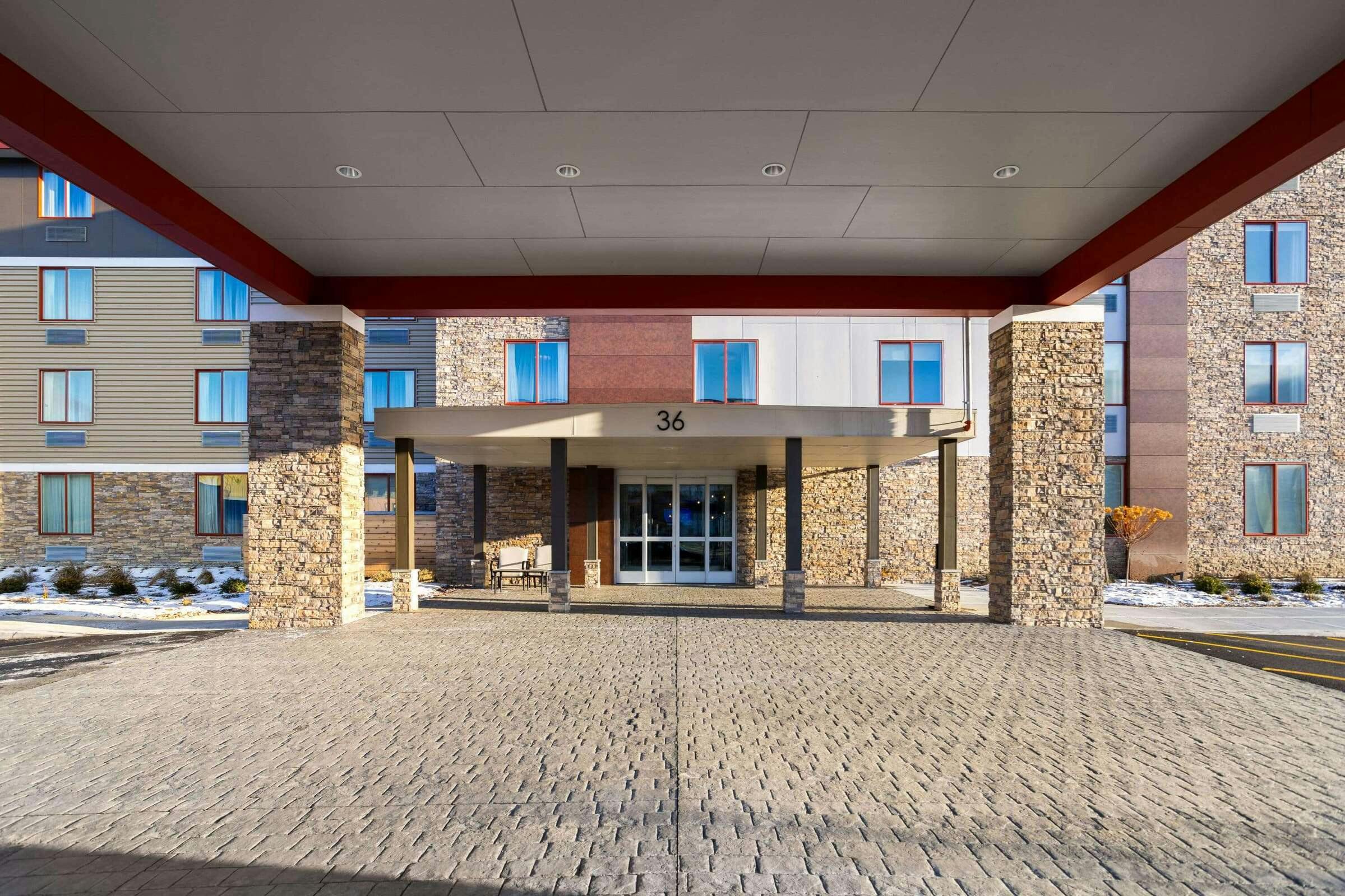 La Quinta Inn & Suites by Wyndham Williston/Burlington