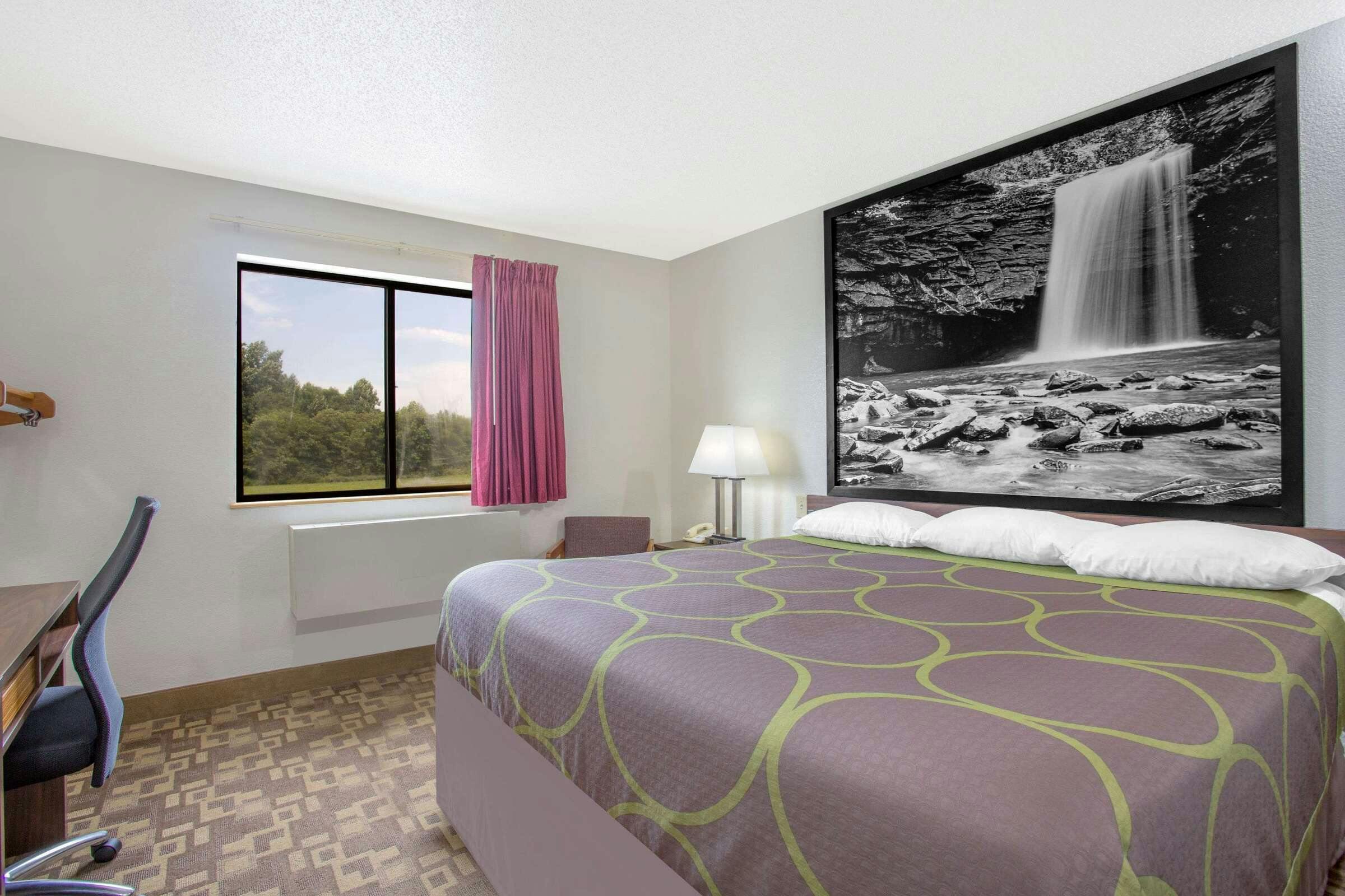 Hotel Super 8 Appomattox VA photo 4