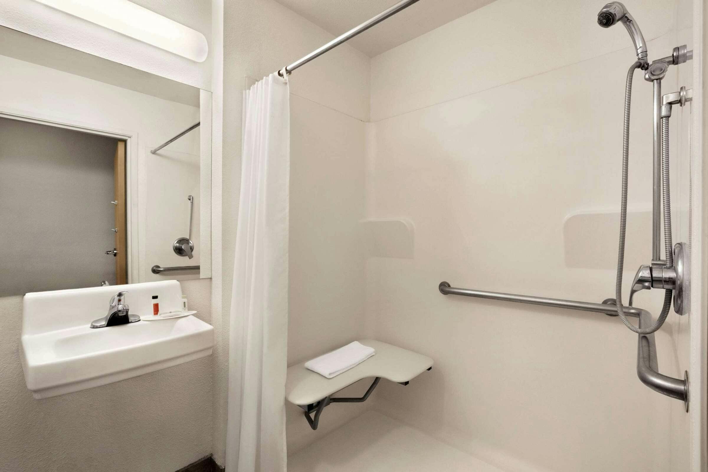 Hotel Travelodge Pecos photo 4