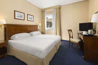 Hotel Ramada Naples photo 4
