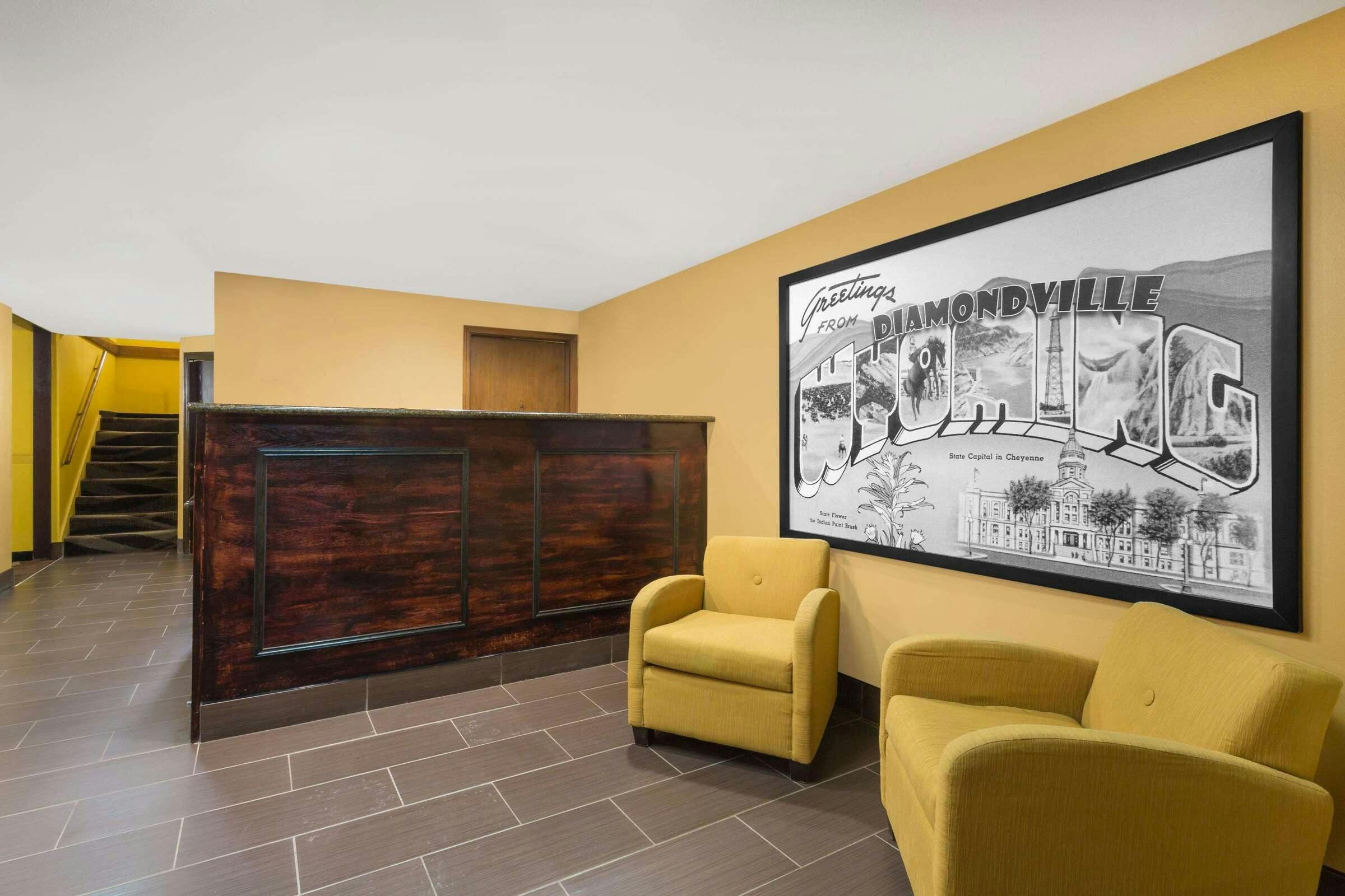 Hotel Super 8 by Wyndham Diamondville Kemmerer photo 1
