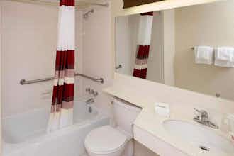 Hotel Days Inn by Wyndham Williamsport photo 3