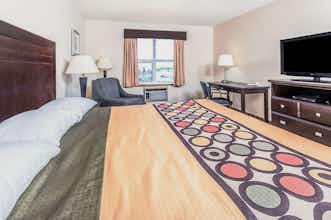 Hotel Super 8 Calgary Airport photo 3