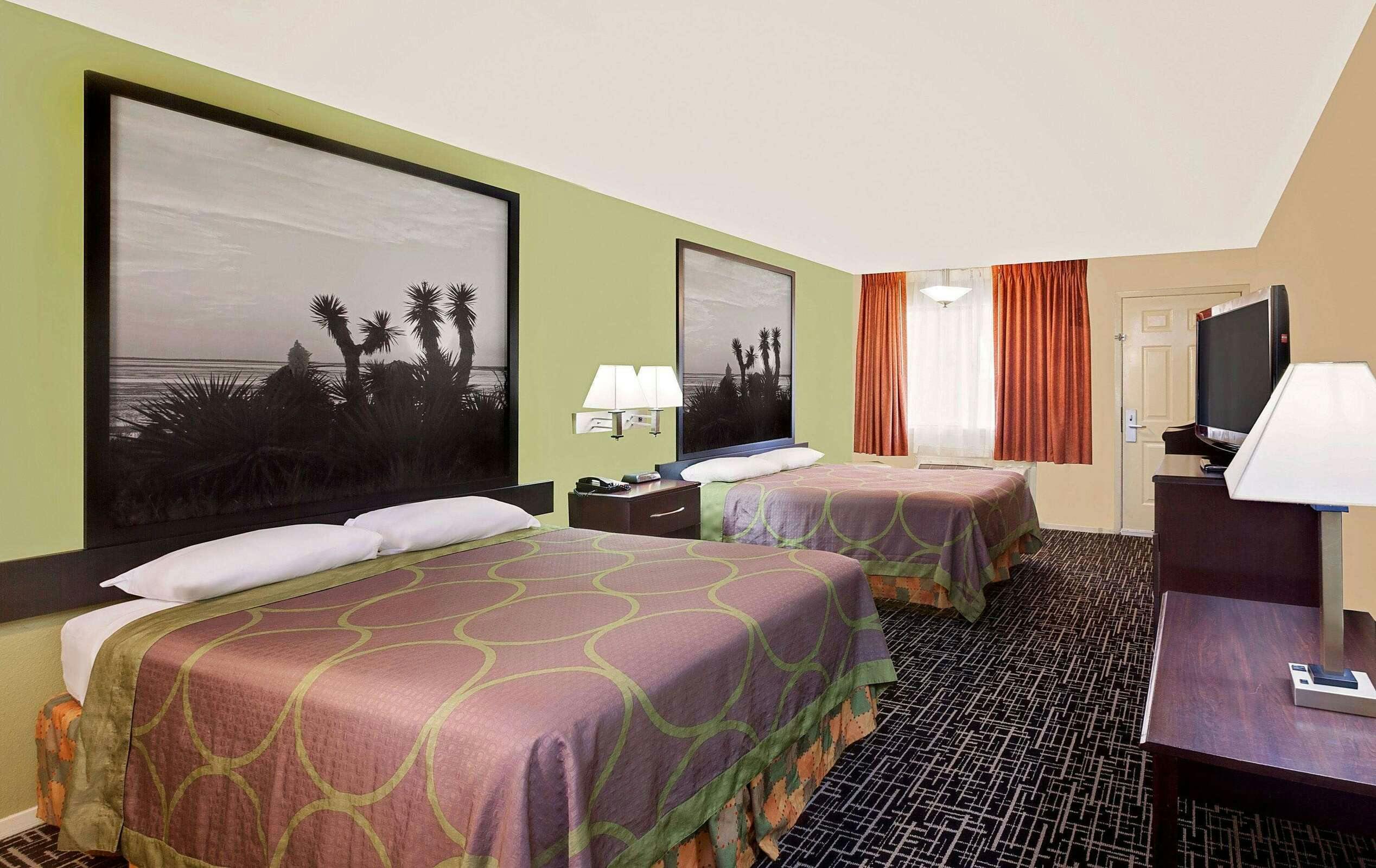 Hotel Super 8 by Wyndham Corpus Christi Northwest photo 3