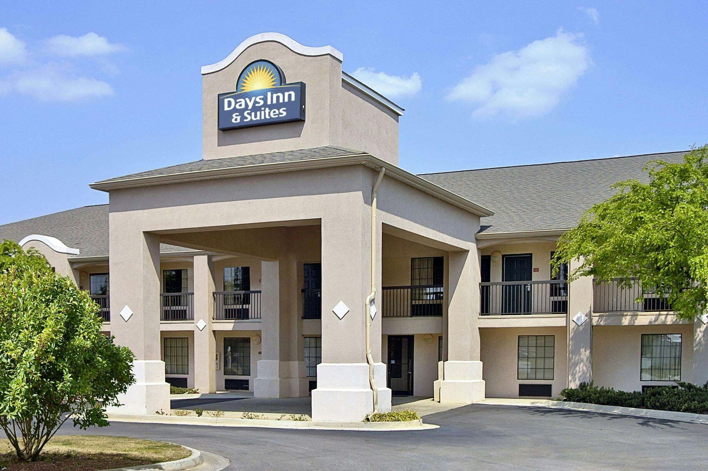 DI Suites Fort Valley