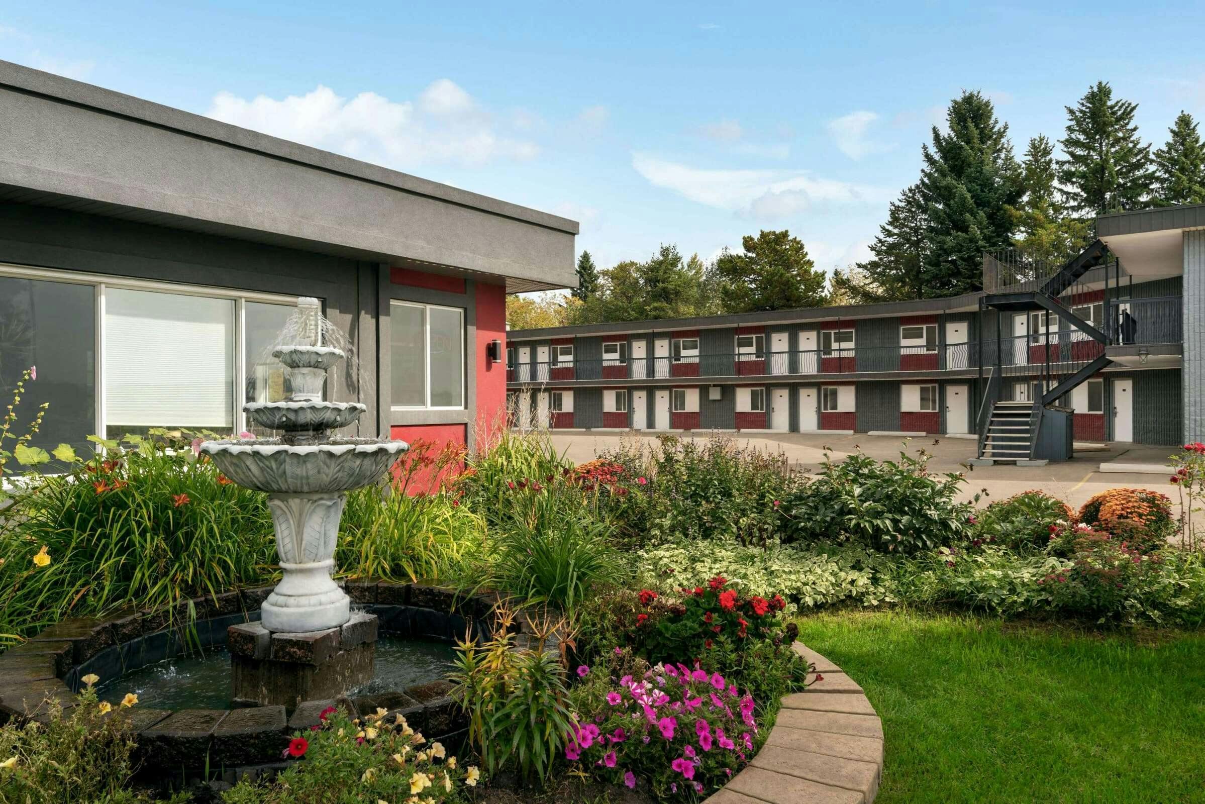 Hotel Thriftlodge Edmonton photo 2