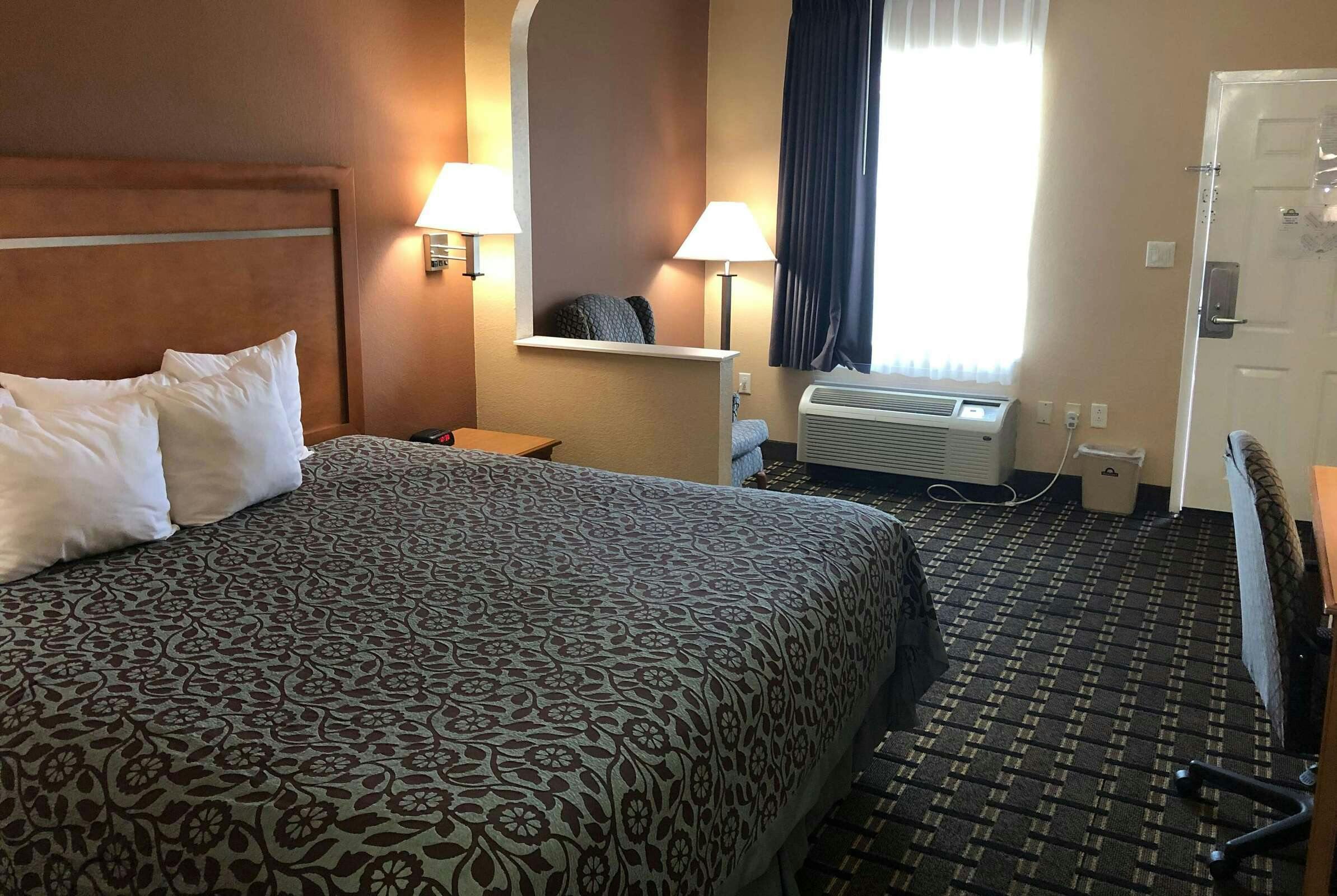 Hotel Days Inn Columbus photo 4