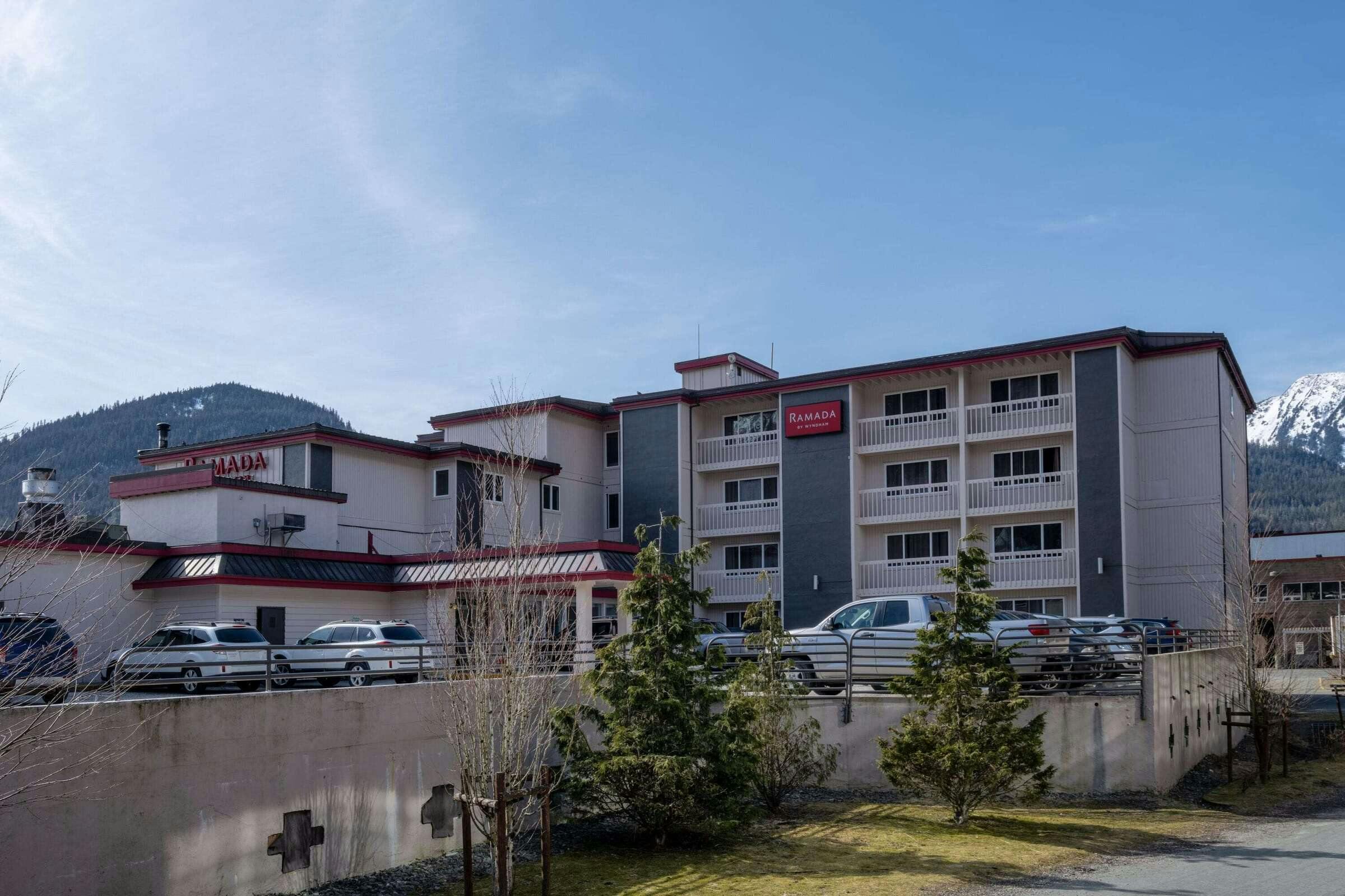 Hotel Ramada by Wyndham Juneau photo 1