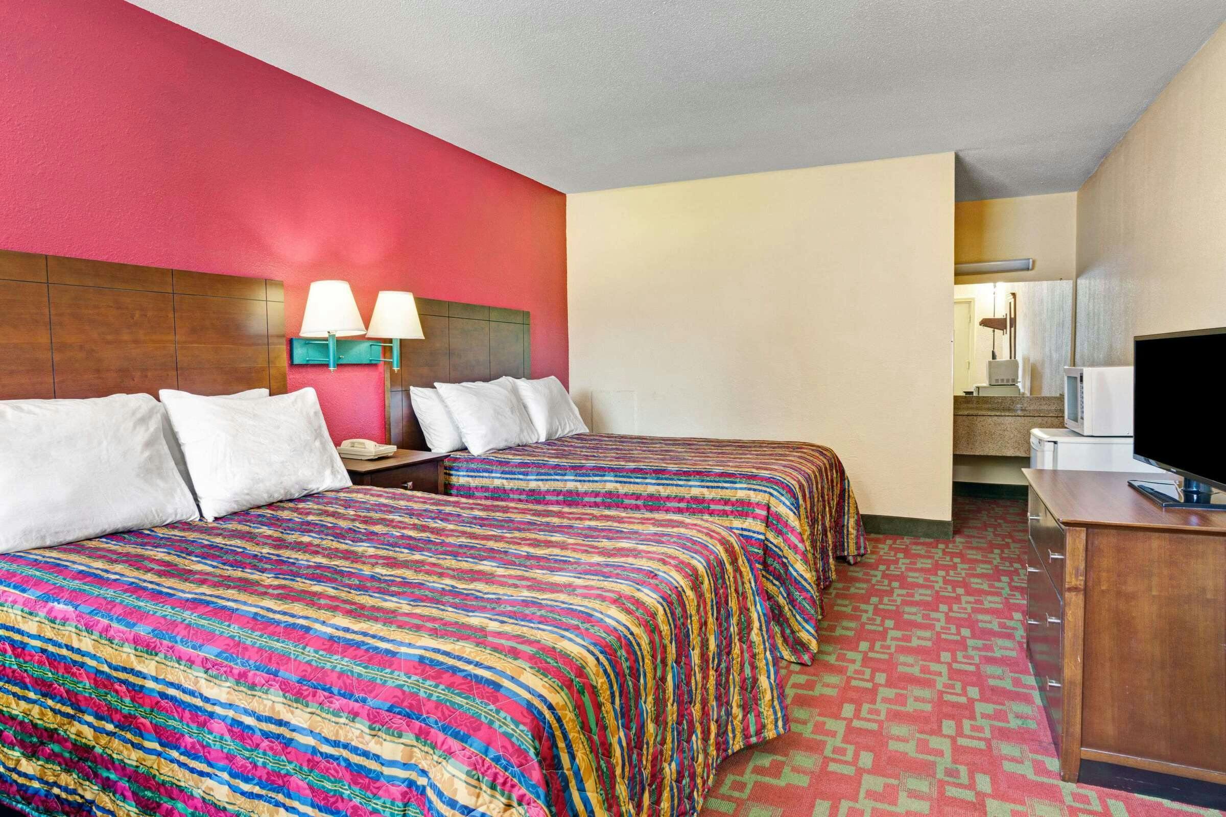 Hotel Days Inn by Wyndham Elizabeth City photo 3