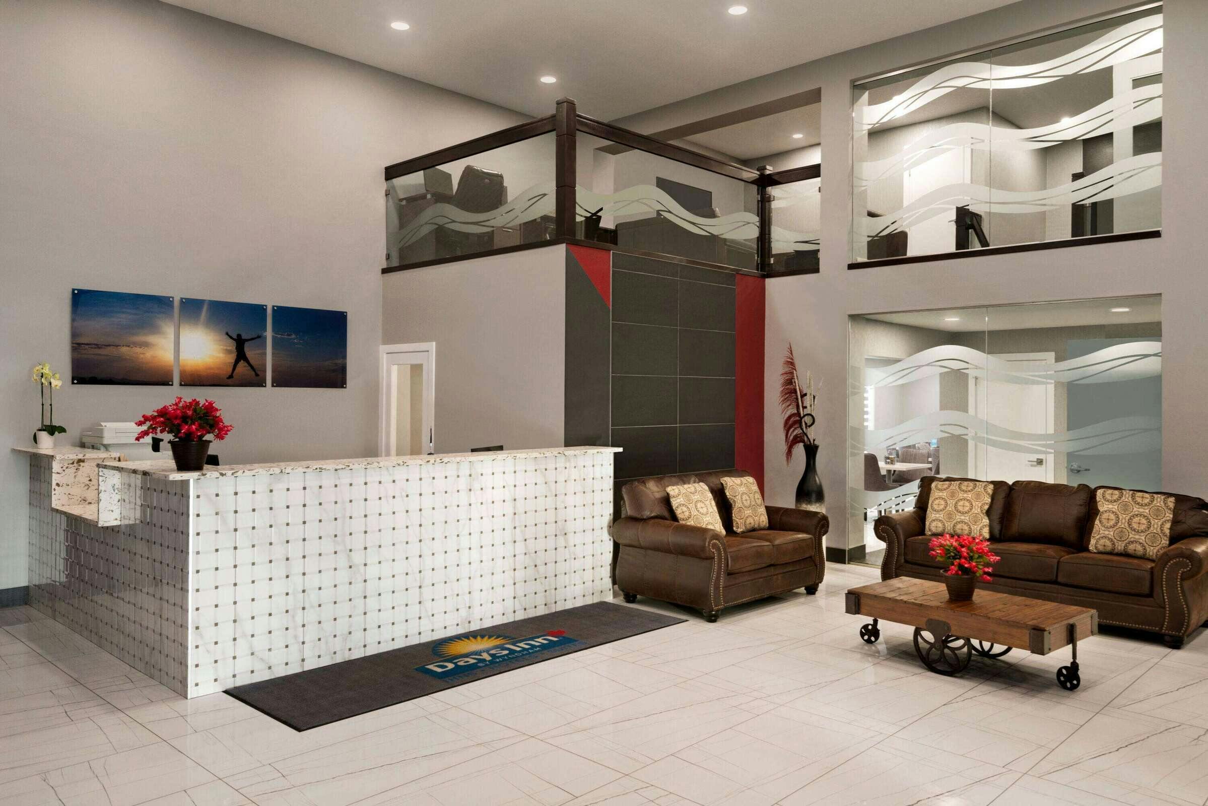 Hotel Days Inn by Wyndham Wainwright photo 1