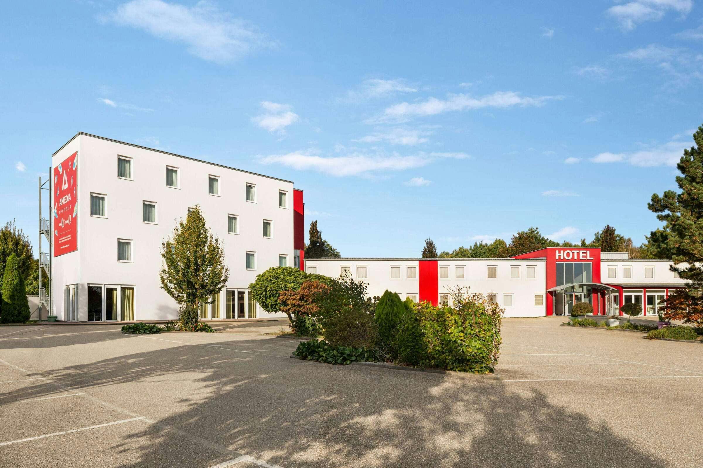 Hotel Amedia Express Sattledt, Trademark Collection by Wyndham photo 1