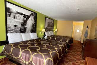 Hotel Super 8 by Wyndham Lake of the Ozarks photo 2