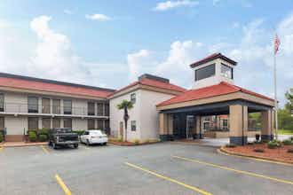 Hotel Ramada Bainbridge photo 1