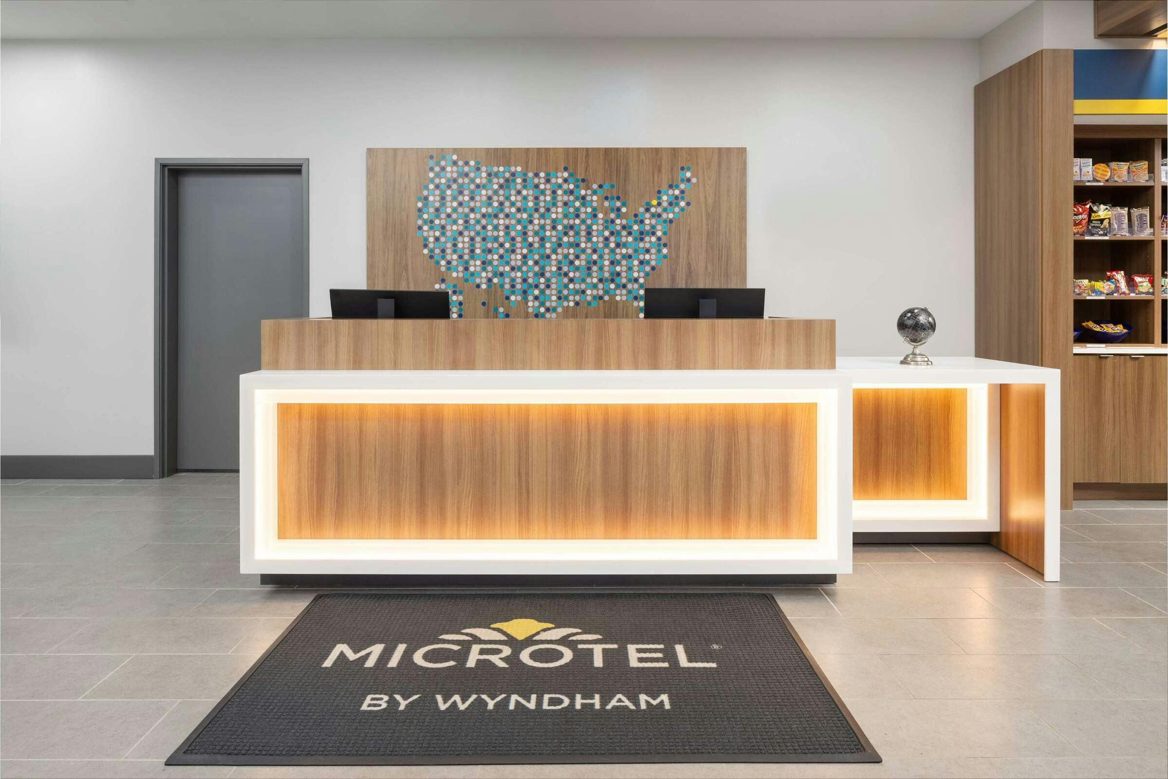 Hotel Microtel Inn & Suites by Wyndham Macedon photo 3