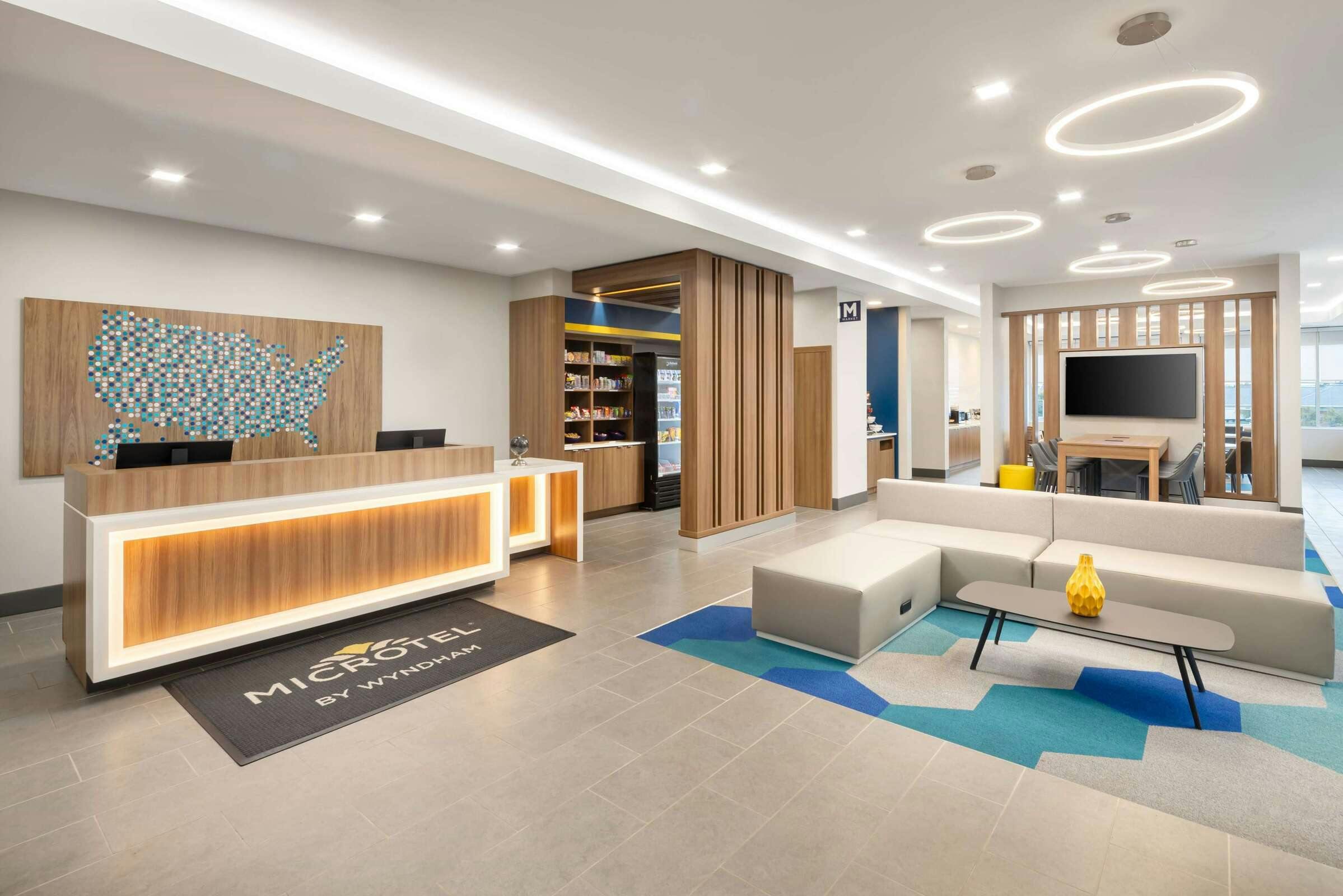 Hotel Microtel Inn & Suites by Wyndham Macedon photo 4