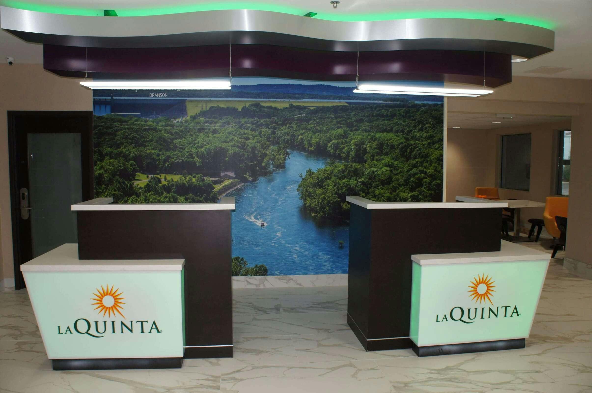 Hotel La Quinta Inn & Suites by Wyndham Branson photo 3